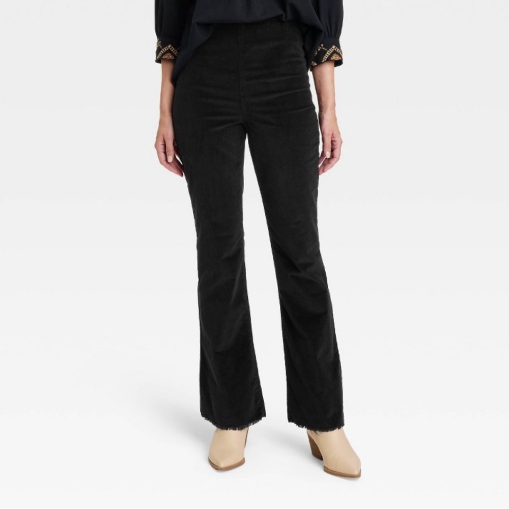 High Rise Corduroy Pant, Size 8, Flare NWT